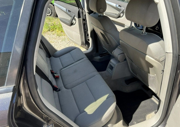 Audi A3 cena 14500 przebieg: 262000, rok produkcji 2006 z Lipsk małe 301